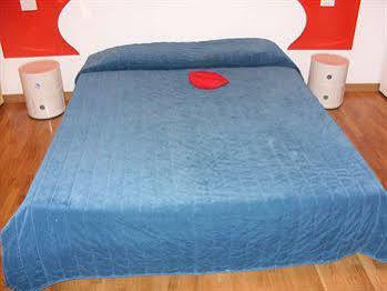 Bed and breakfast Kiss Me Luxury 2*